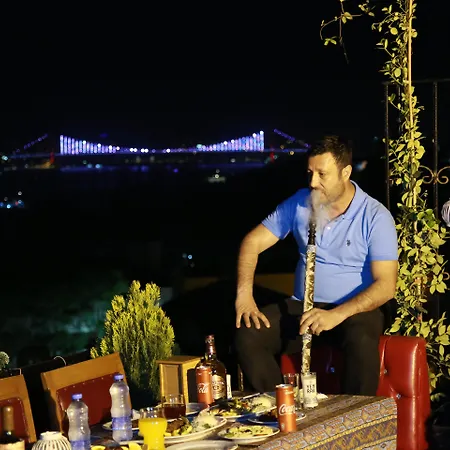 メデューサ ホテル 2*